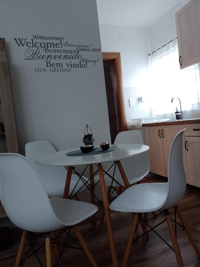 Apartman Gust แฮร์เซ็ก-โนวี ภายนอก รูปภาพ
